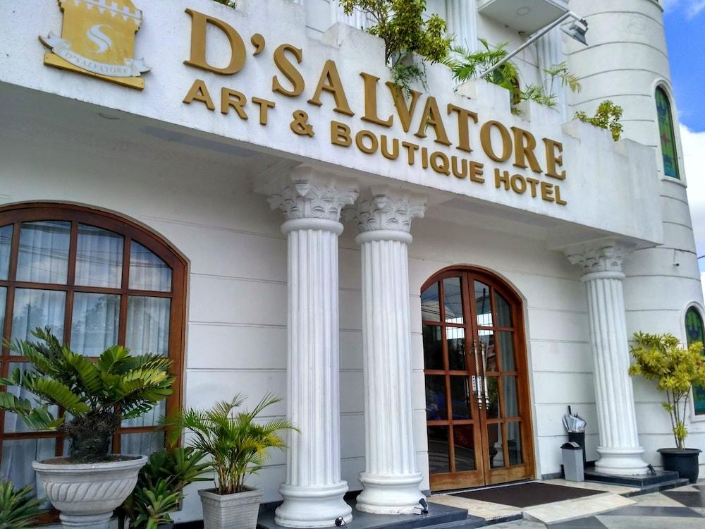 D'Salvatore Boutique Hotel Yogyakarta Exterior photo