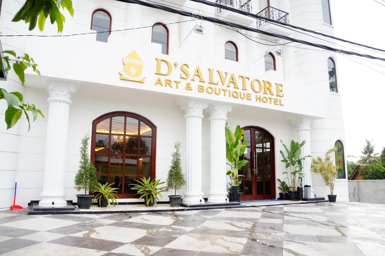 D'Salvatore Boutique Hotel Yogyakarta Exterior photo